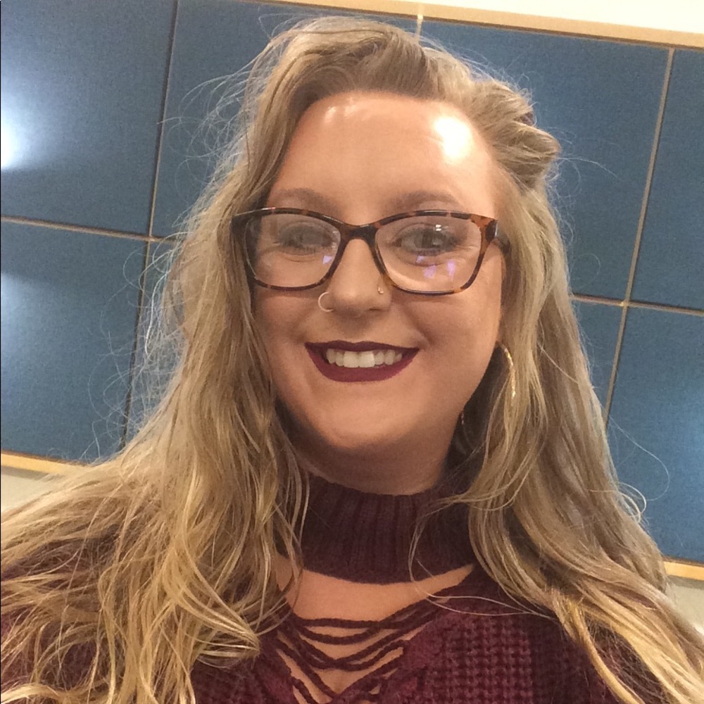 Meet your Posher, Jennifer